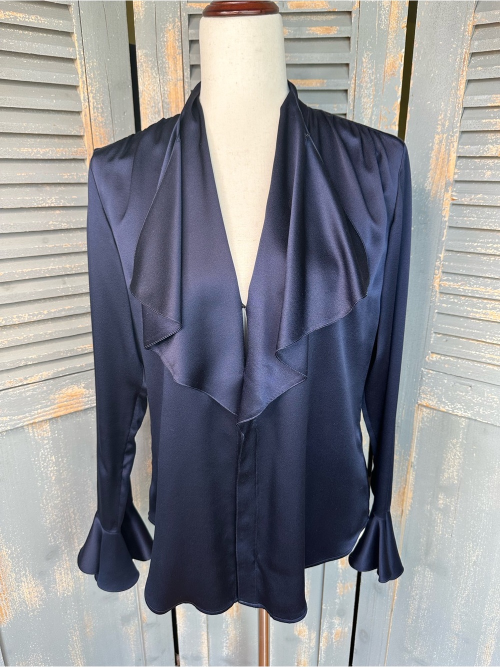 Ralph Lauren Vintage Silk Ruffled Blouse Icon Navy Sz 8 - Picture 14 of 15